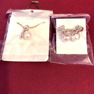 Crystal necklace and earrings set